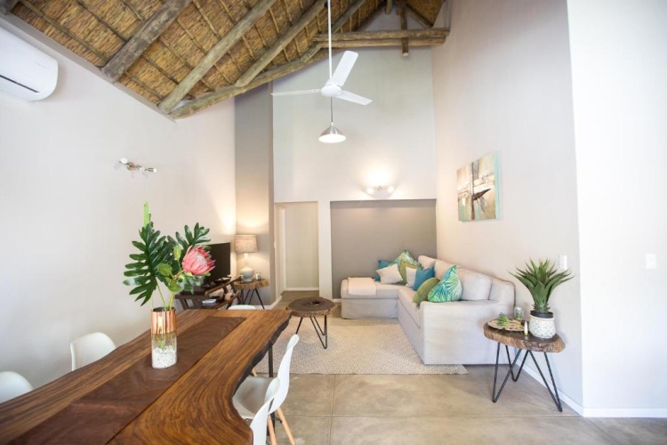 2 Bedrooms Cottage