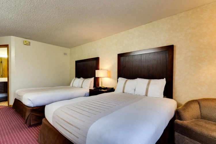 Fireside Inn and Suites