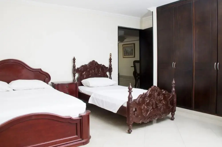 Shofar Apartahotel