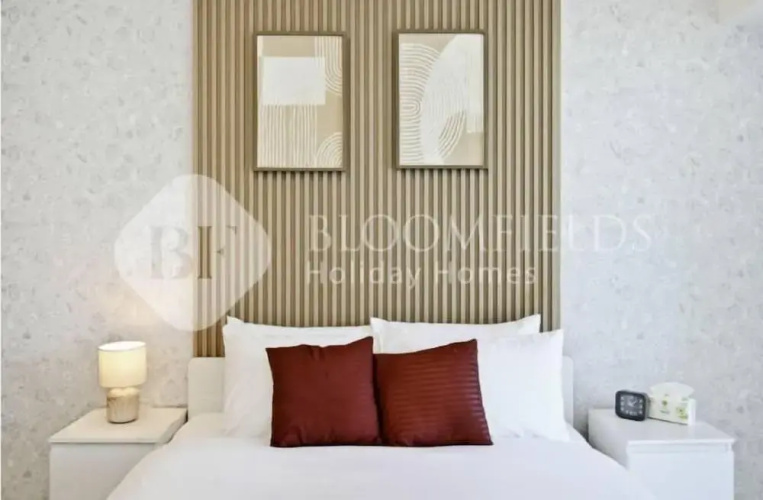 5711 Bloomfields 2BR  Elite Residence