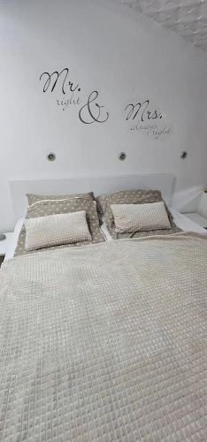 3 Bedrooms Apartment
