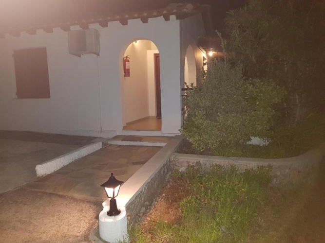 2 Bedrooms Villa