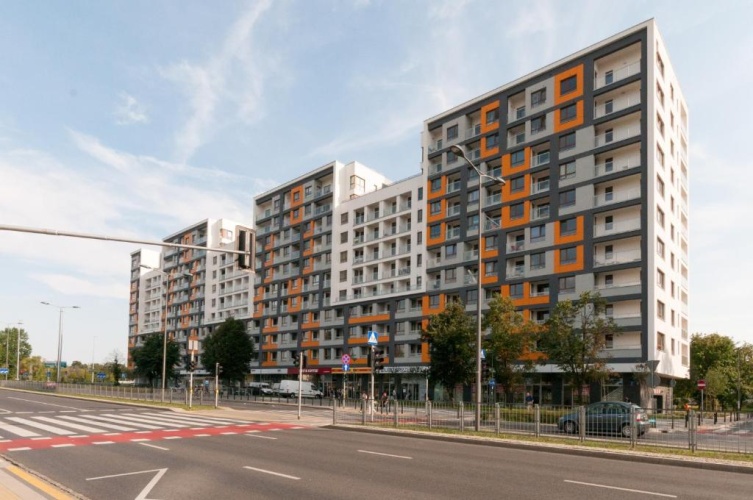 1 Bedroom Apartment with balcony and with view