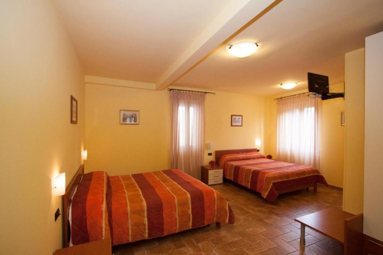 Standard Quadruple room