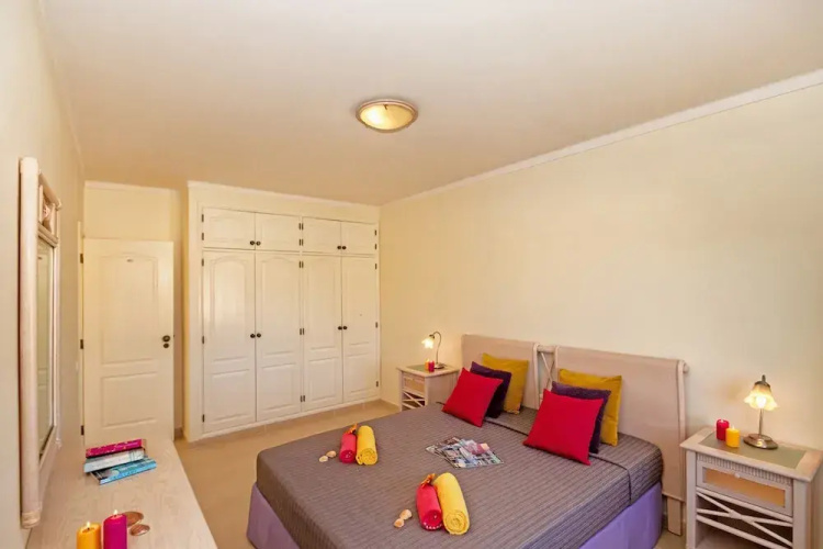 Townhouse Moreton