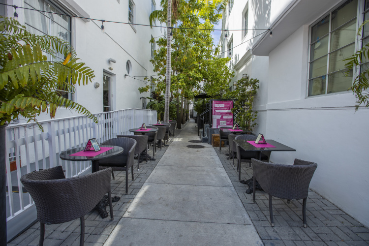 Posh South Beach Hostel photo 28