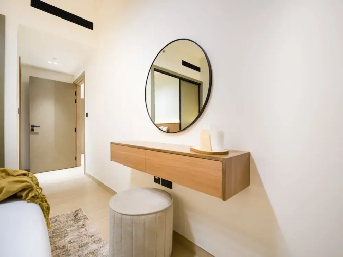 Easygo- Stylish 1bdr Binghatti Corner