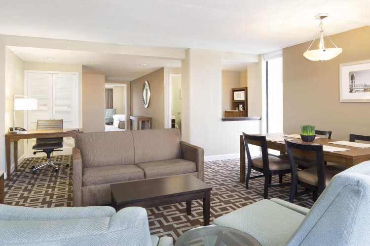 DoubleTree by Hilton Jacksonville Riverfront photo 12