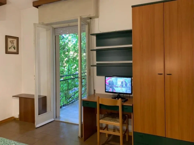 Standard Triple room with balcony
