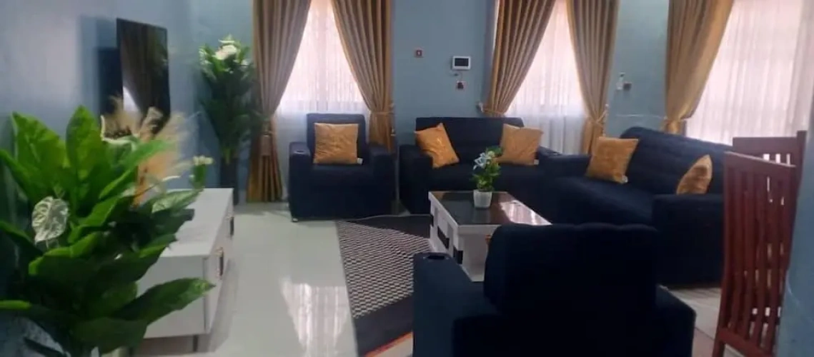 3 Bedrooms Apartment