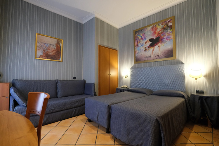 Hotel Lirico