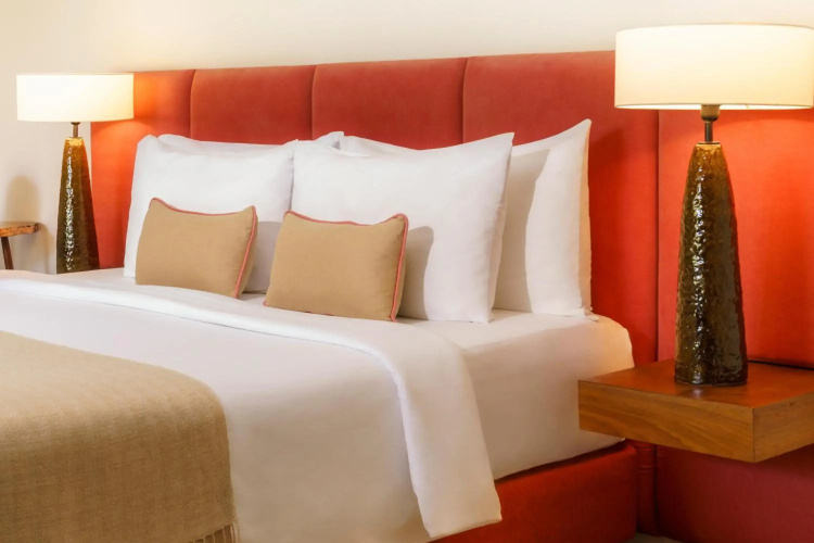 Viroth's Hotel