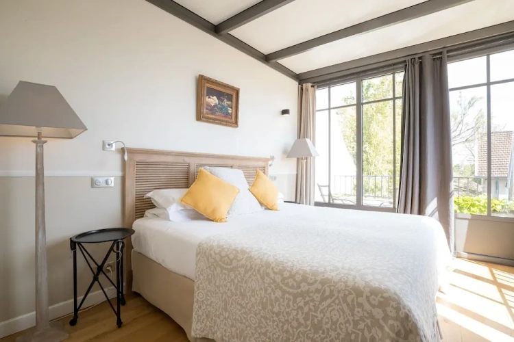 Luxury room