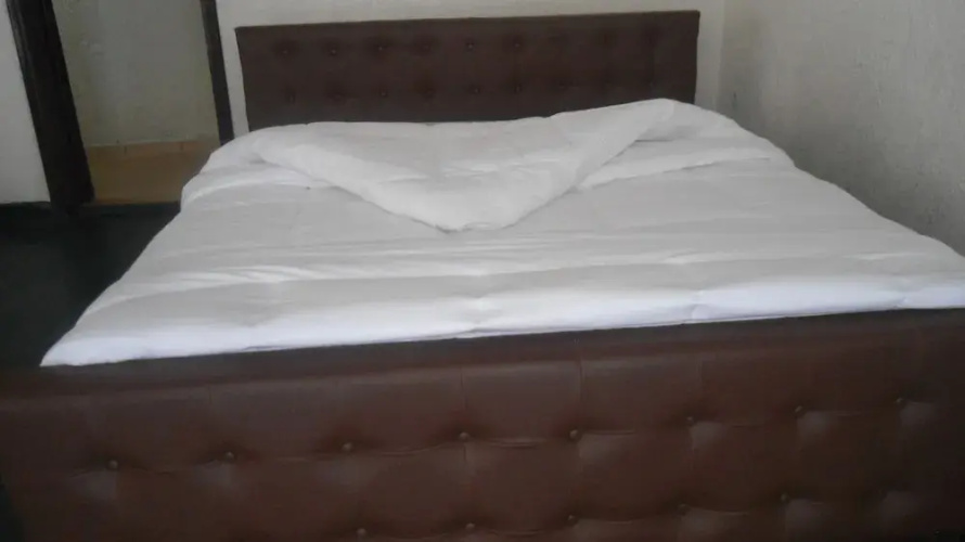 Airport Inn Motel