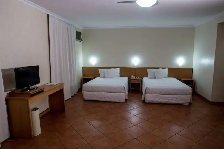 Itu Plaza Hotel