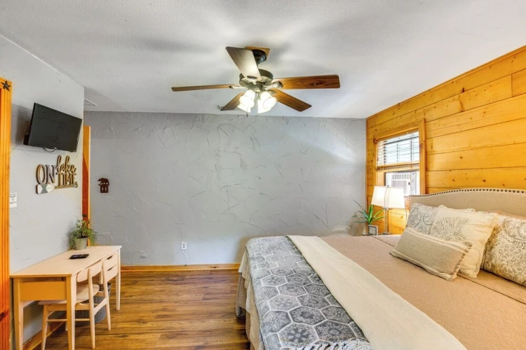 2 Bedrooms Cottage