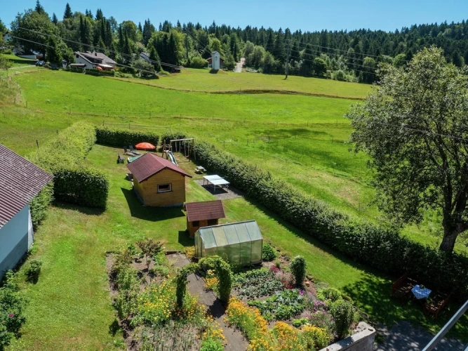 Single Cottage
