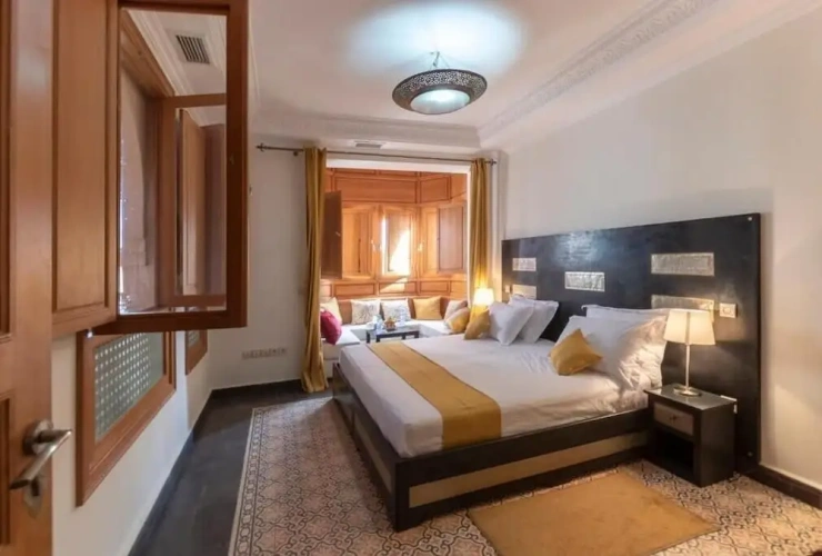 Standard Double room with city view