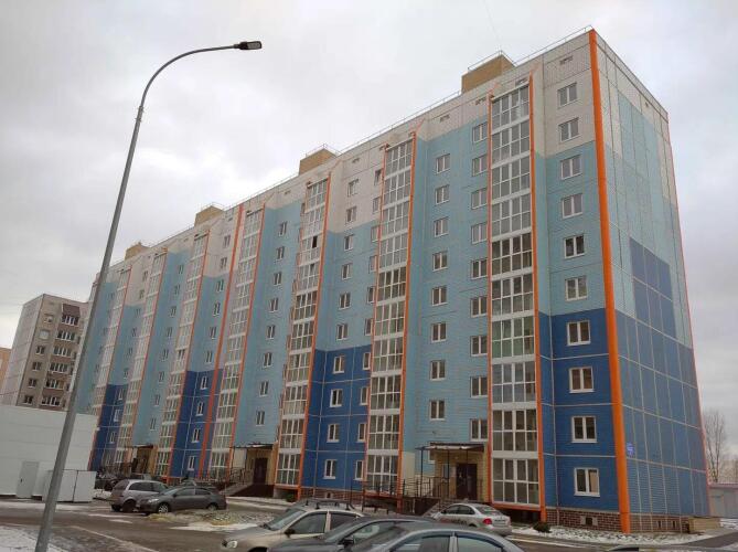 Шарман на проспекте Генерала Тюленева 52