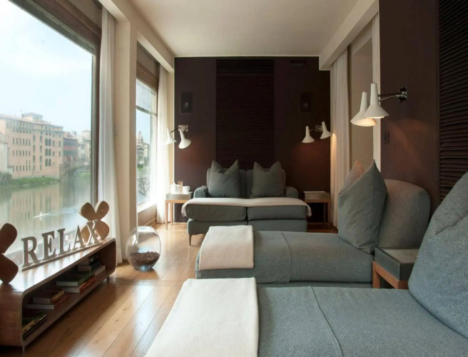 Hotel Continentale - Lungarno Collection