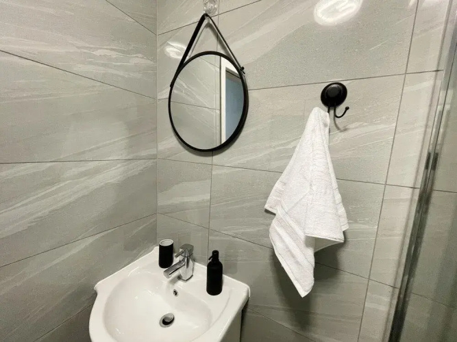 Flat 2 Hagley Road