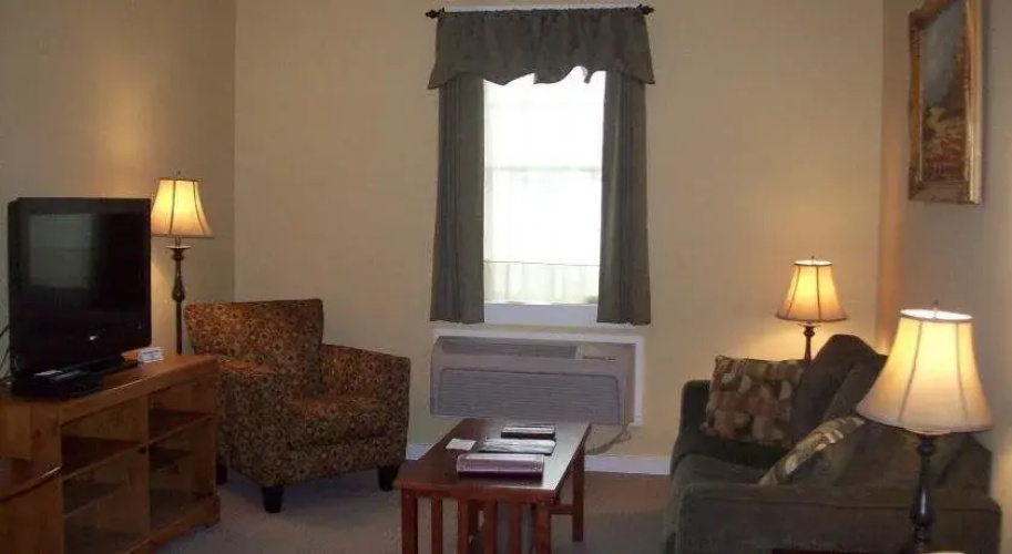 Colonel's Suites