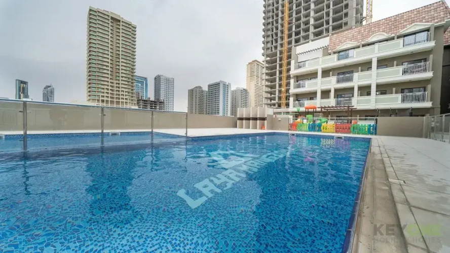 KOHH – Studio in Laya Mansion