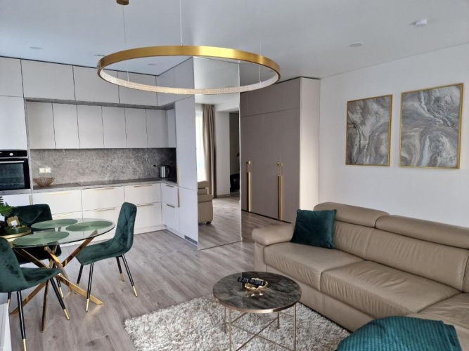 1 Bedroom Apartment