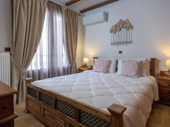 holiday home, Charaki