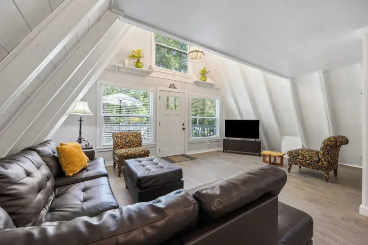 Natures Nook A-frame 2 BDR