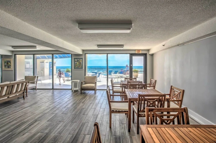 1 Bedroom Apartment with balcony