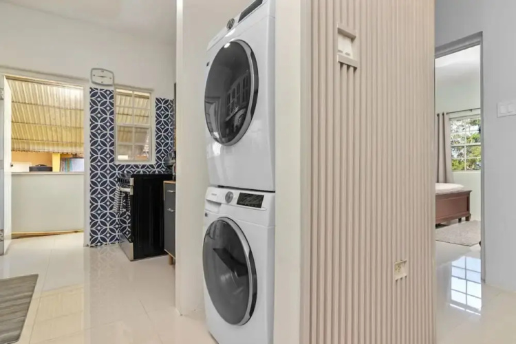 3rd Floor Condo Tower Isle 24hr Security