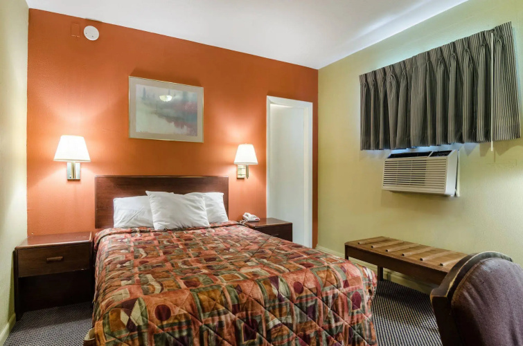 Executive Inn