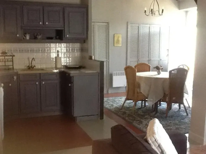 2 Bedrooms Cottage