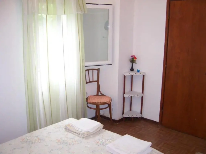2 Bedrooms Cottage