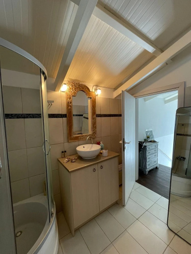Simple Stay Vari s House