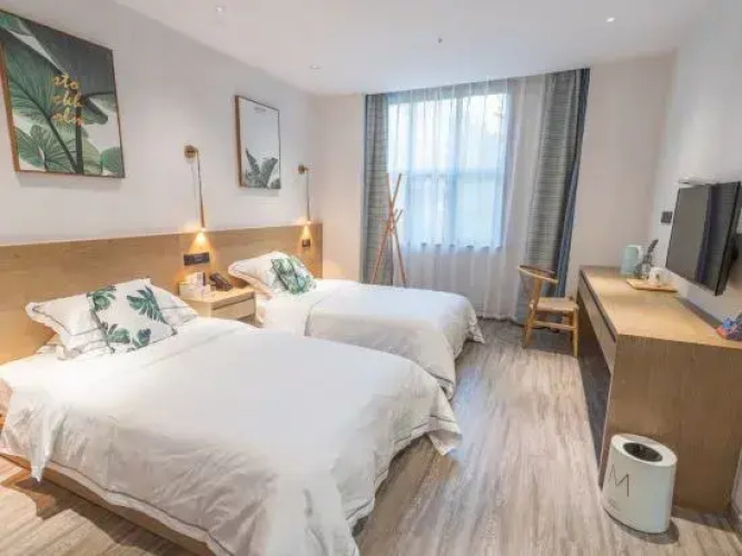 Huiju Hotel