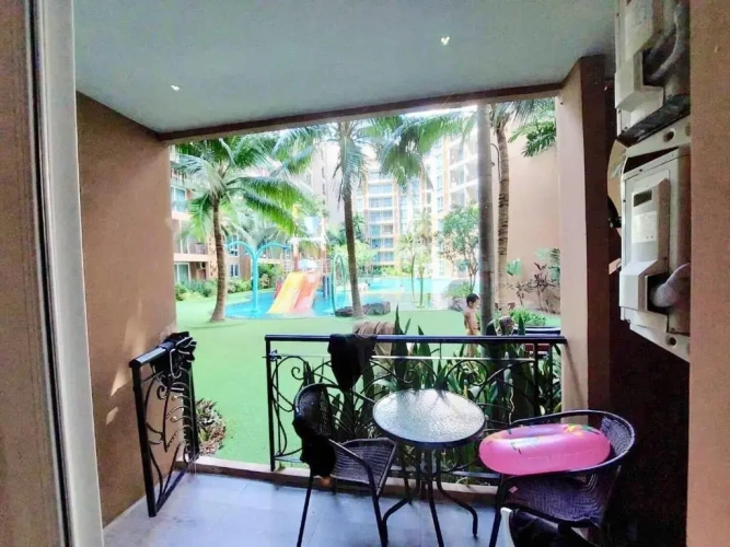 1 Bedroom Apartment with balcony and with view
