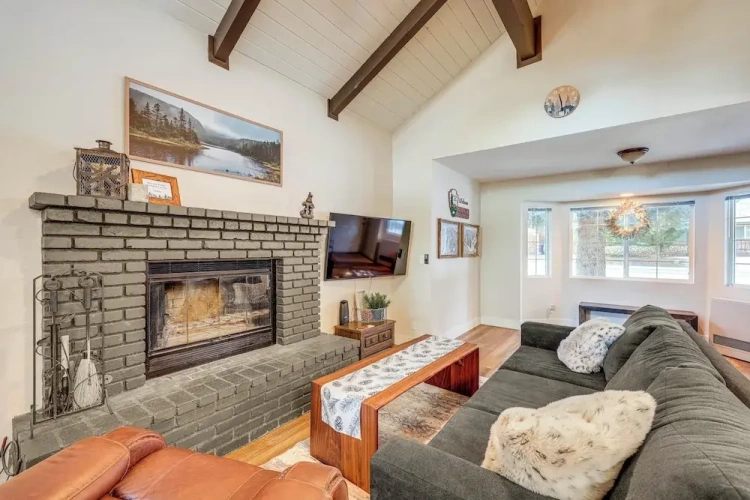 3 Bedrooms Cottage
