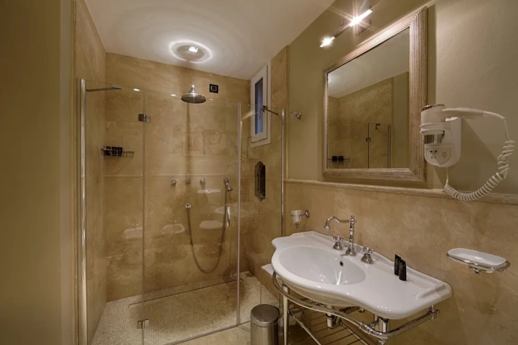 Executive Triple room