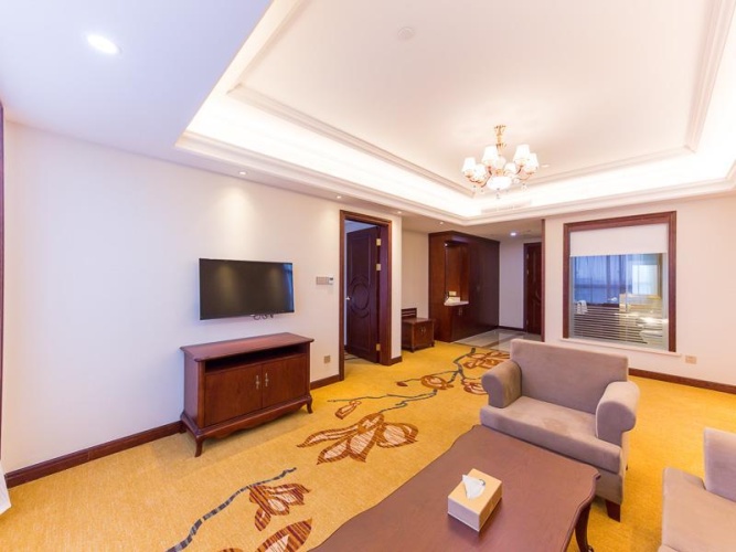 Deluxe Suite