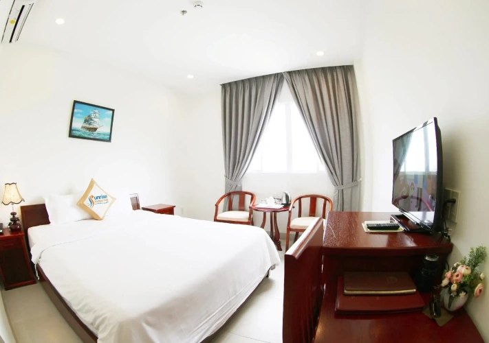 Superior room with city view