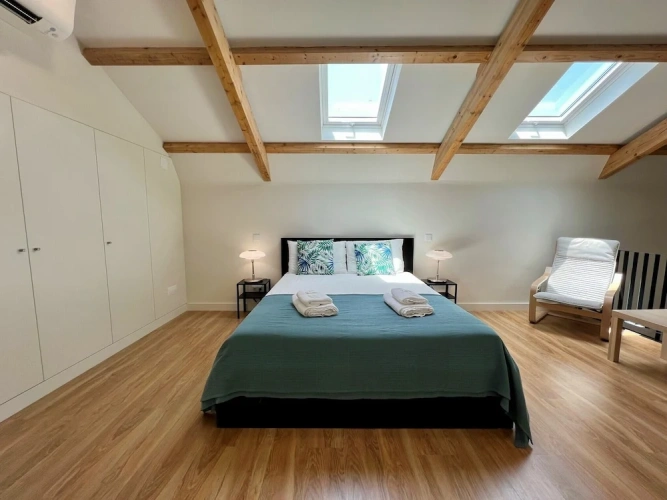 2 Bedrooms Apartment