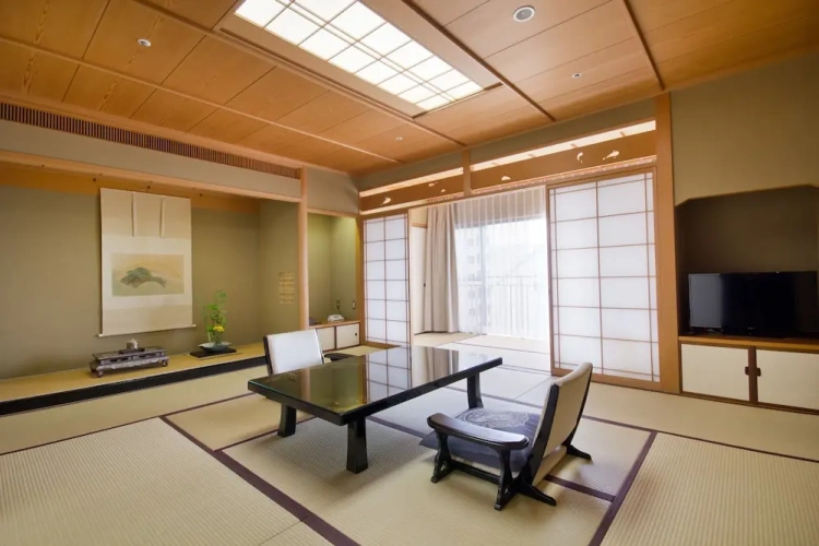 Royal Club Suite