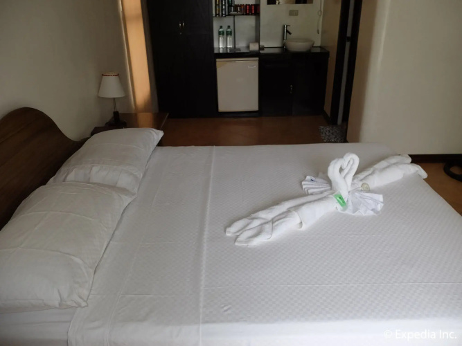 Turtle Inn Resort