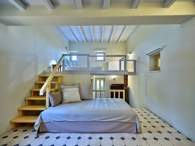 Aria Paros Residence