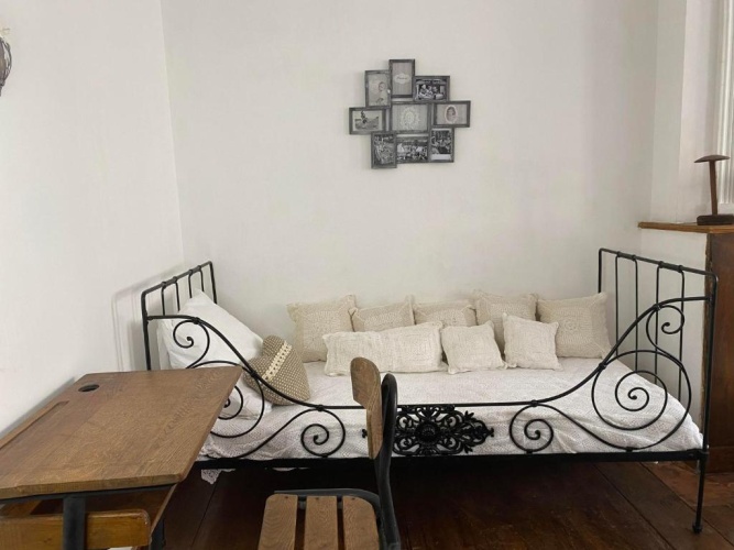 4 Bedrooms Cottage