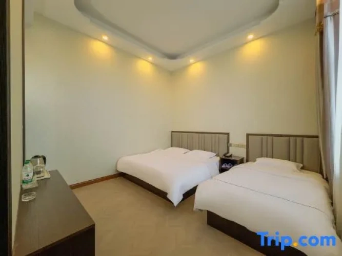 Deluxe Family Suite