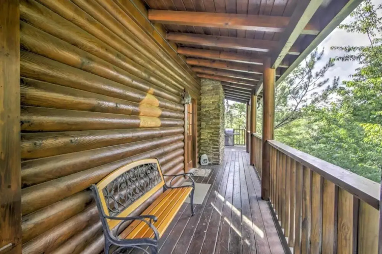 R Tribe's Treehouse By Eagles Ridge Resort
