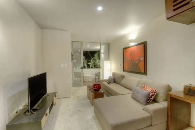 2 Bedrooms Standard Family room